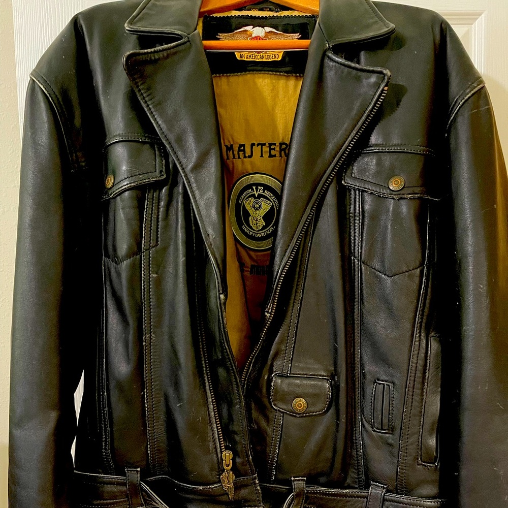 Harley Davidson classic belted motorcycle jacket. Vintage gorgeous.